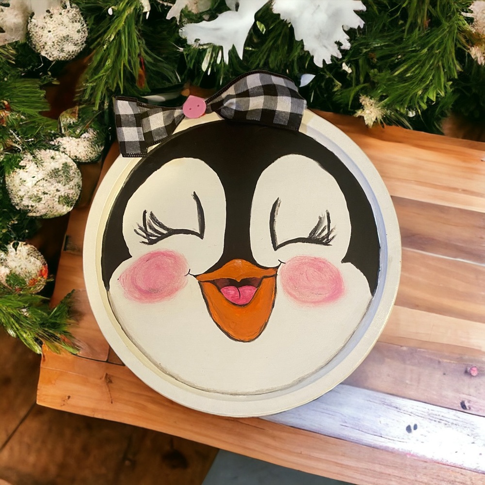 Penguin Decor - Picture 2 of 2